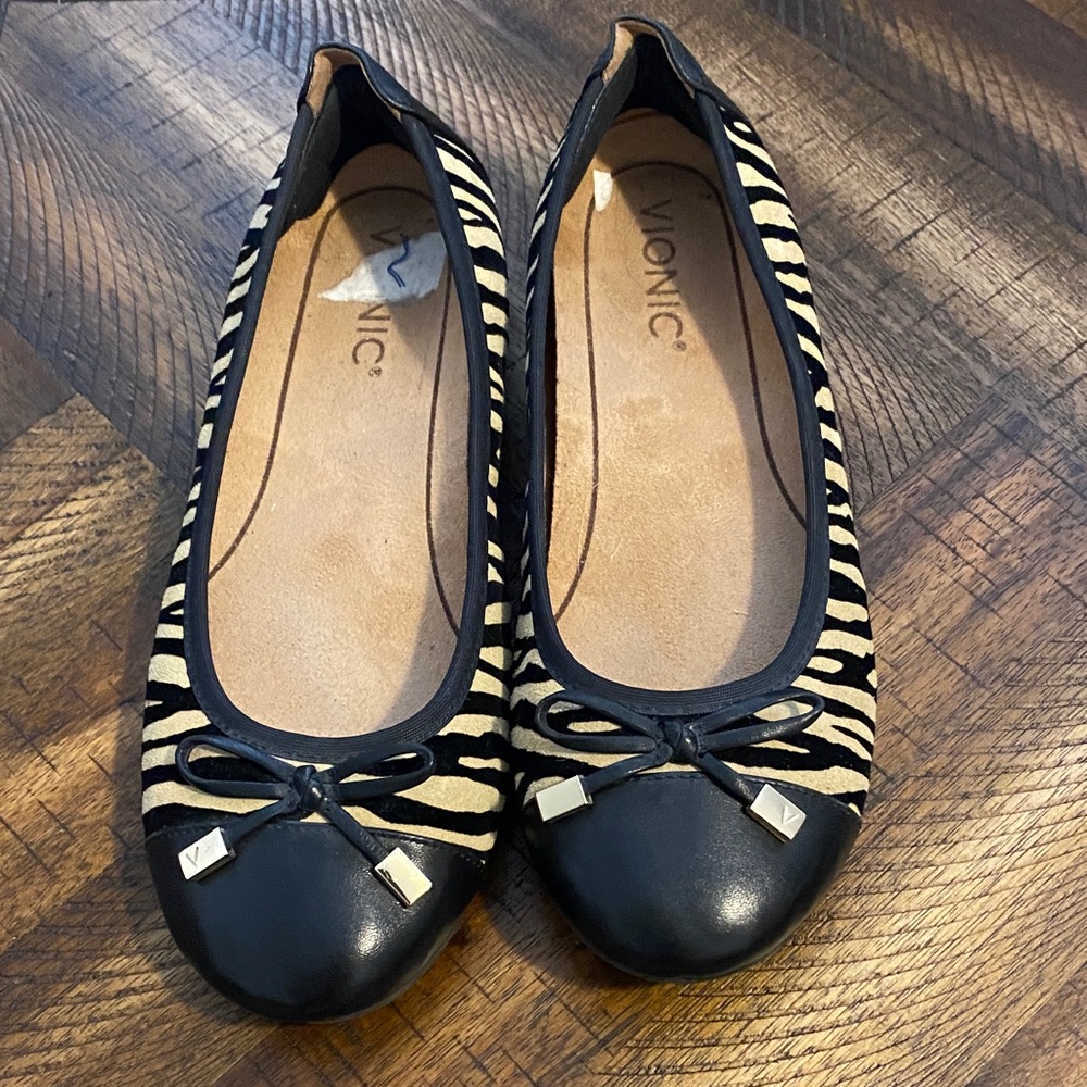 Vionic 6.5 Minna Tiger flats